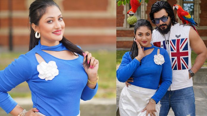 আতা গাছে তোতা পাখি